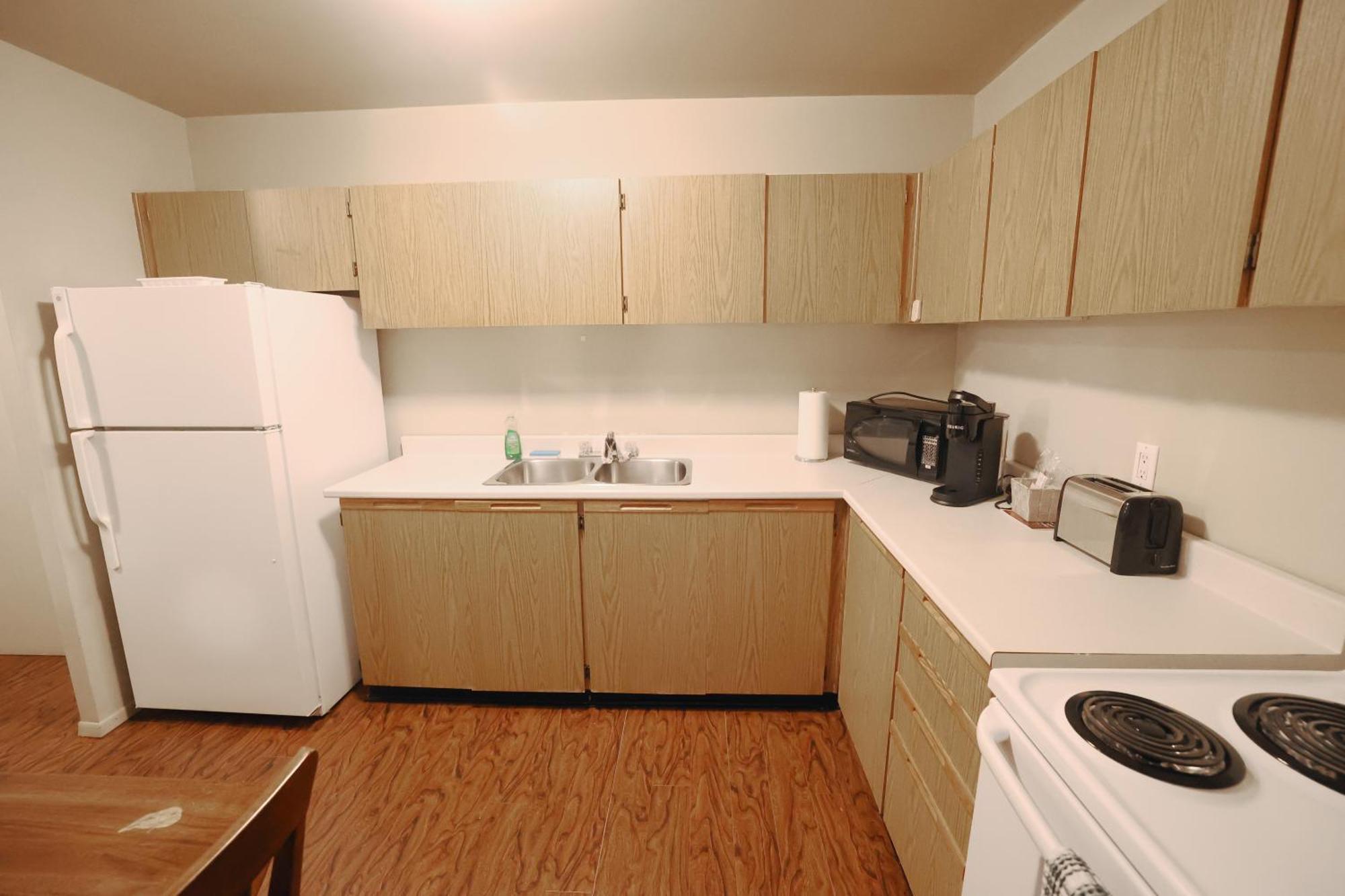Paris Plaza Apartment Elliot Lake Exterior photo